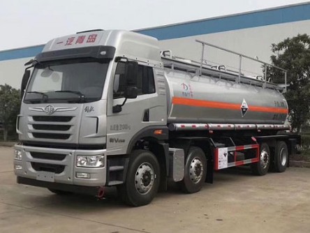 DLQ5319GFWC5型腐蝕性物品罐式運輸車 DLQ5319GFWC5型腐蝕性物品罐式運輸車