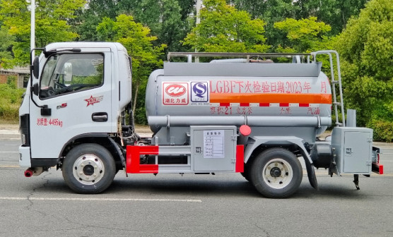 藍牌油罐車|加油車圖片 藍牌油罐車|加油車圖片